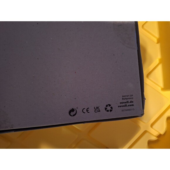 Revell 5536 Bell UH-1D Huey Gunship 1/32 Scale Plastic Model Kit New - Picture 6 of 10